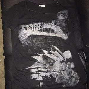 Black short sleeve shirt